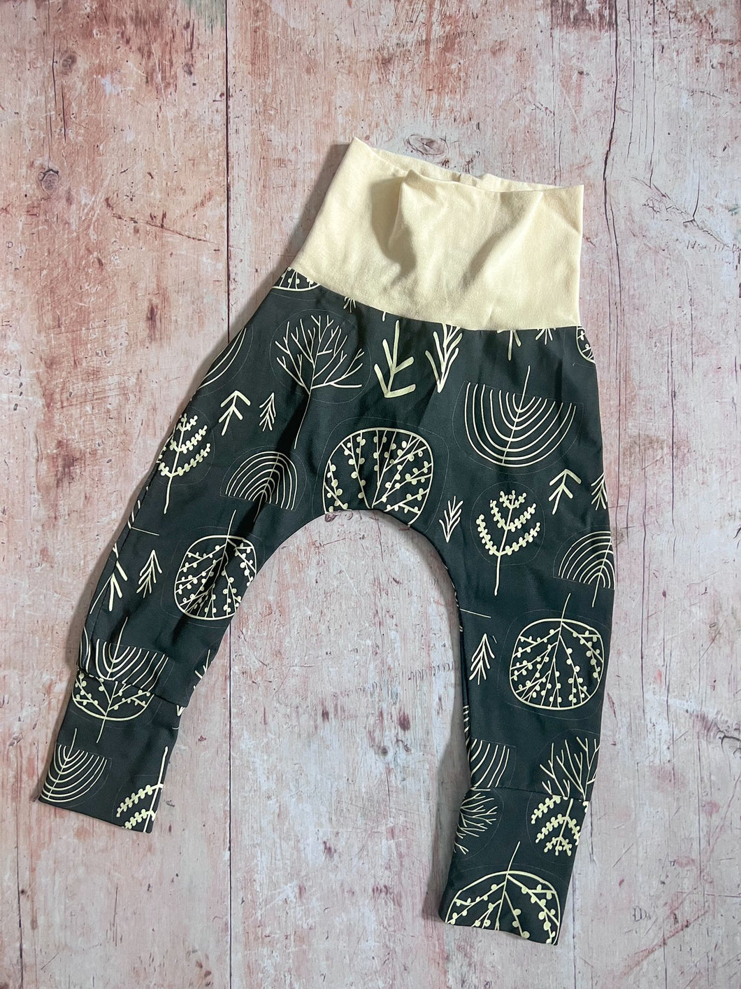 Tree-Mendous Leggings